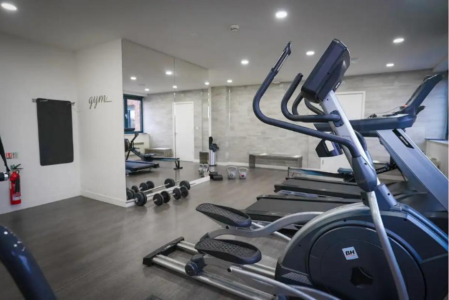 Modern Suite- Bedford City Centre With Free Gym & Parking Extérieur photo